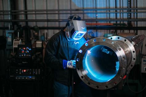 welding a steel tube